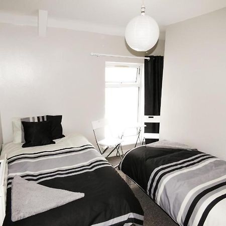 ホテル Wyndham House Troed-y-rhiw エクステリア 写真